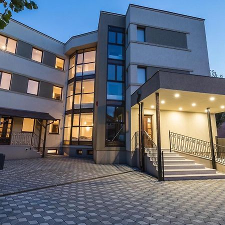 Pensiunea Select Central Târgu-Mureş Zewnętrze zdjęcie